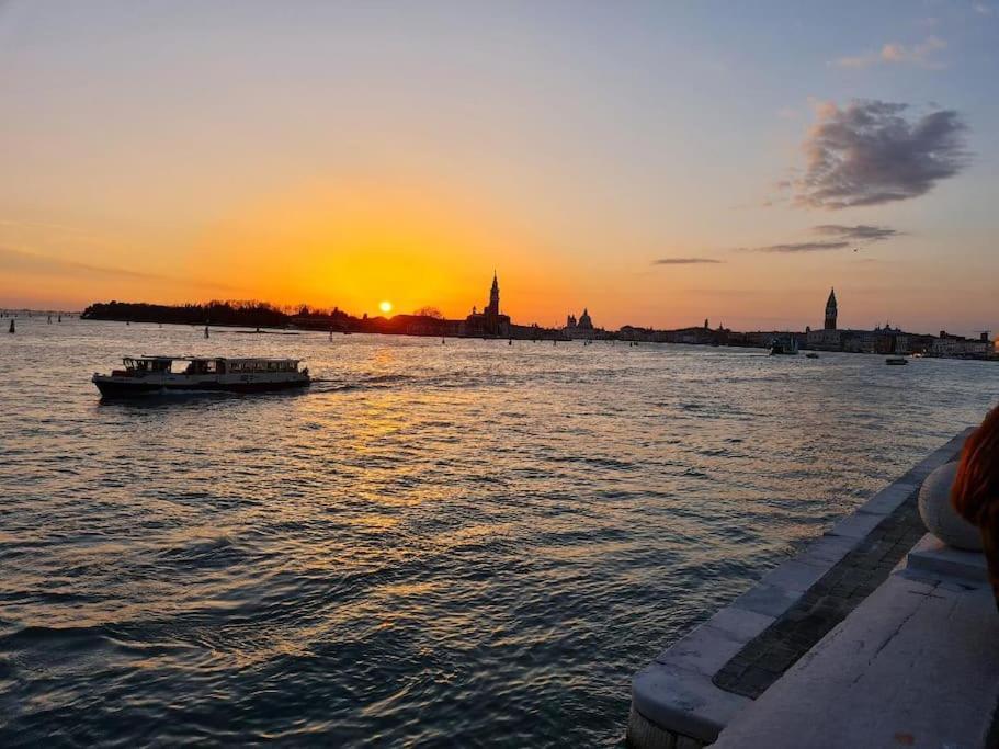 Luxury Apartment In Venedig Eksteriør billede